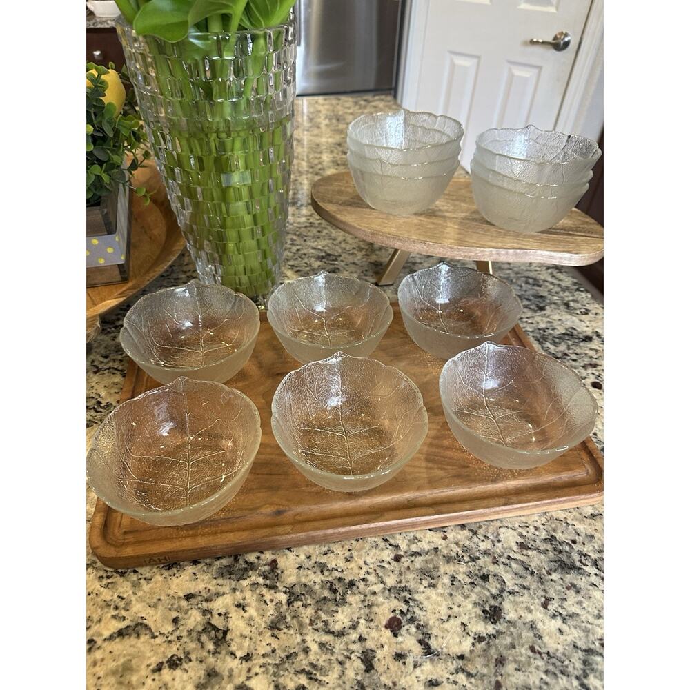 Vintage Arcoroc France Aspen 5 3/4" Fruit Bowls Set Of 12 Leaf Pattern